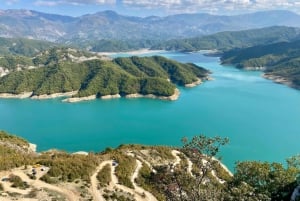 Tirana: wandeltocht naar het Bovilla-meer en de Gamti-berg met lunch