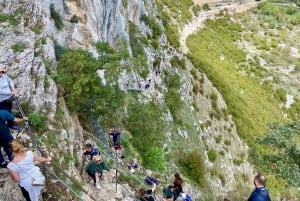 Tirana: wandeltocht naar het Bovilla-meer en de Gamti-berg met lunch