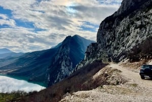 From Tirana: Bovilla Lake & Gamti Mountain Hiking Tour