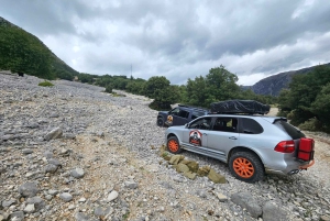 Tirana : excursion tout-terrain en Porsche Cayenne au lac Bovilla