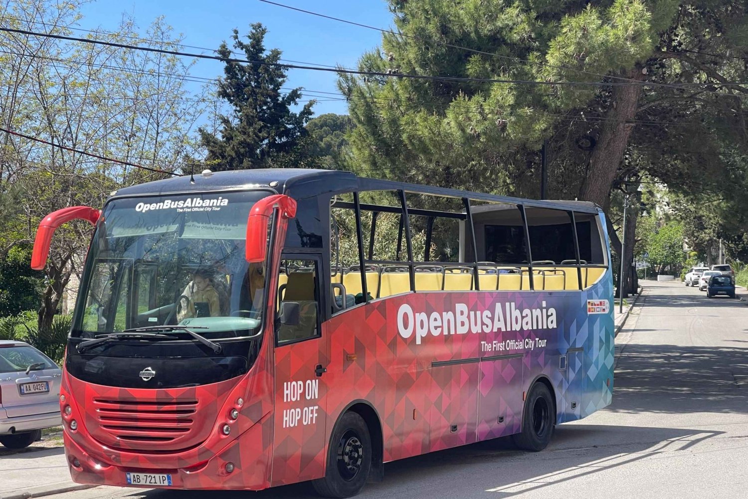 Tirana City Center Tour: Open Bus Albania