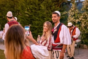 Tirana: City Tour and Albanian Night Show with Dinner