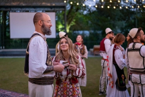 Tirana : Visite de la ville et spectacle nocturne albanais avec dîner