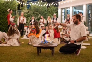 Tirana : Visite de la ville et spectacle nocturne albanais avec dîner