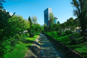 Tirana: Byrundtur med fotograf (bestill en dag i forveien!)