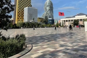 Tirana: tour a piedi della città con guida locale
