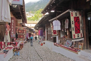 Tirana: passeio de um dia ao Castelo de Krujë e ao Anfiteatro de Durrës