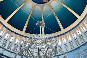 Tirana: Descubra a era comunista e a vida moderna☕️