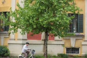 Tirana: Descubra a era comunista e a vida moderna☕️