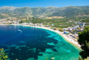 Tirana/Durres/Golem: excursión de un día a Saranda, Ksamil, el Ojo Azul y el castillo.