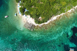 Tirana/Durres/Golem: excursión de un día a Saranda, Ksamil, el Ojo Azul y el castillo.