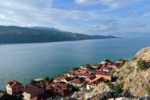 Tirana: tour della Fortezza di Elbasan, del villaggio di Lin e del lago di Ocrida