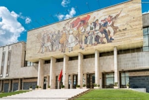 Tirana: Nyd Rodons Kap og vinsmagning