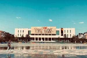Tirana: Ekspress halvprivat spasertur