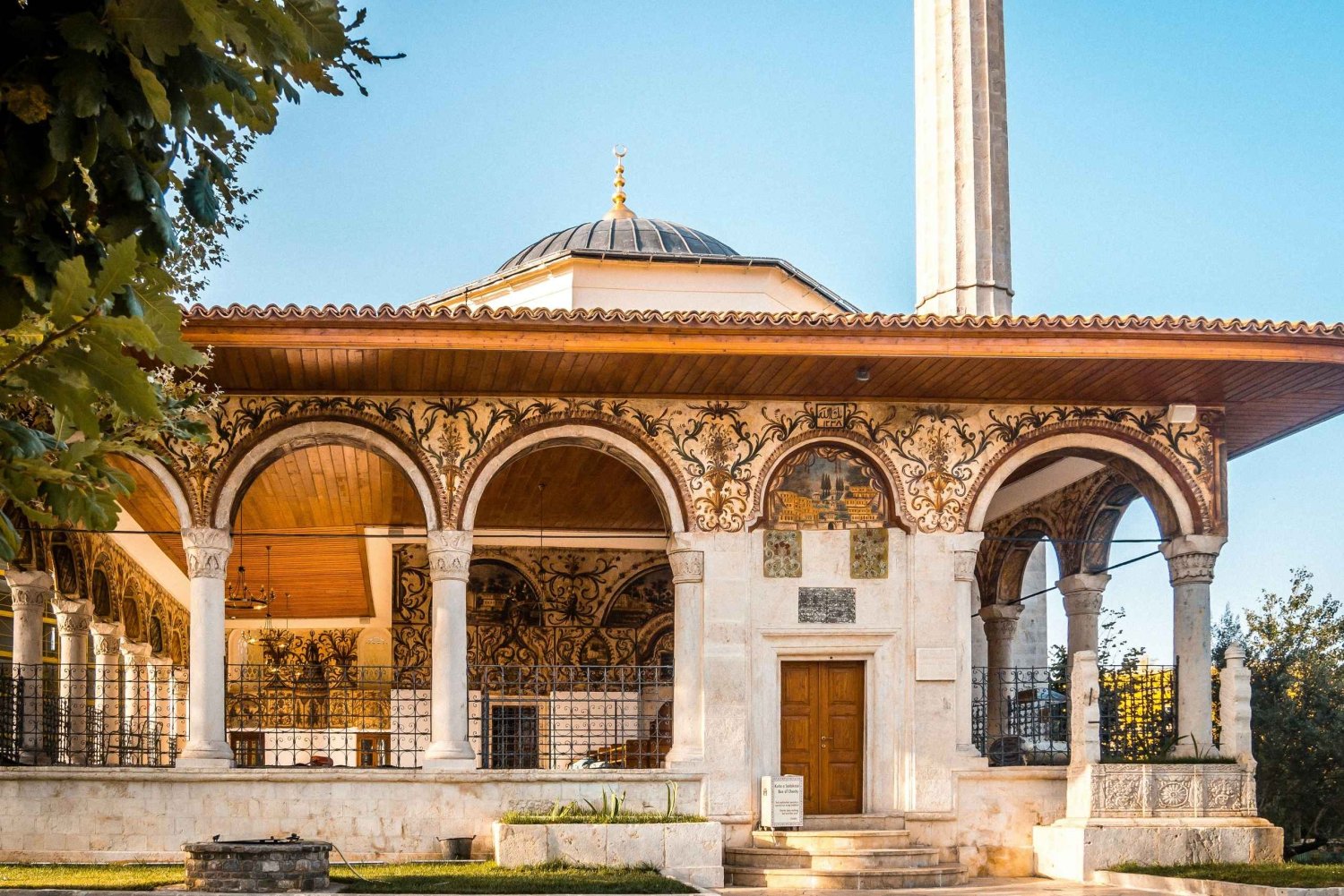 Tirana : visite à pied express des principaux sites avec un guide de la région