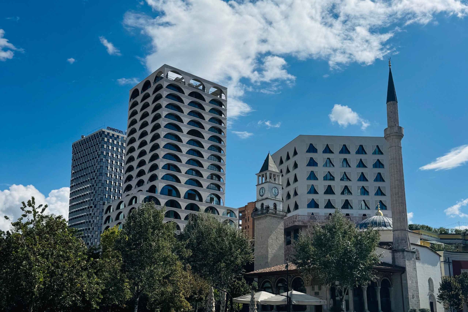 Tirana: Expressrundvandring till de viktigaste sevärdheterna med en lokal guide