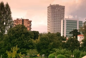 Tirana: Express Walking Tour of Main Sights with Local Guide