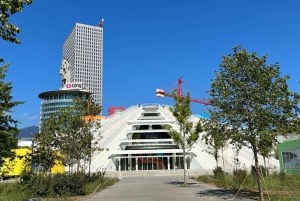 Tirana: Ekspres byvandring med en guide