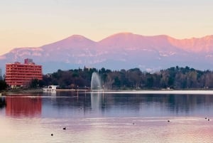 ティラナ：食事と飲み物の試飲付きガイド付き自転車ツアー