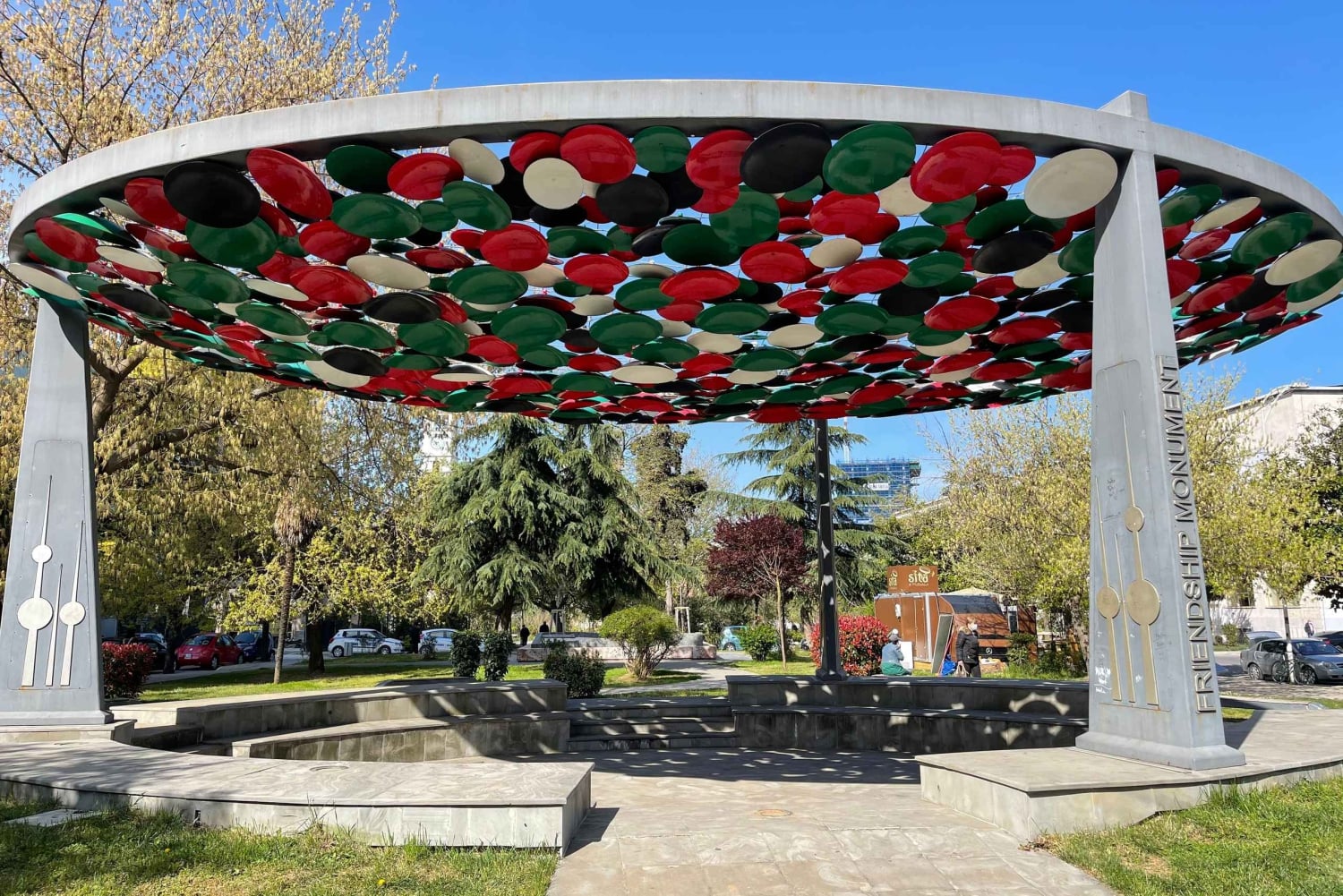 Tiranan kohokohdat: Tiranassa: Kävelykierros paikallisen oppaan kanssa