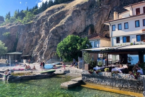 Tirana - dagstur til søen og byen Ohrid