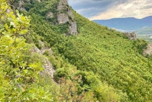 Tirana: Petrela Castle and Black Cave Hike with Local Lunch