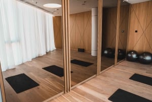 Tirana: Pilates or Yoga Class with Sauna and Snacks