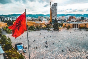 Tirana: privat byomvisning med hjemmelaget albansk mat