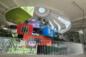 Tirana: Private Nachttour mit Kaffee und Cocktail