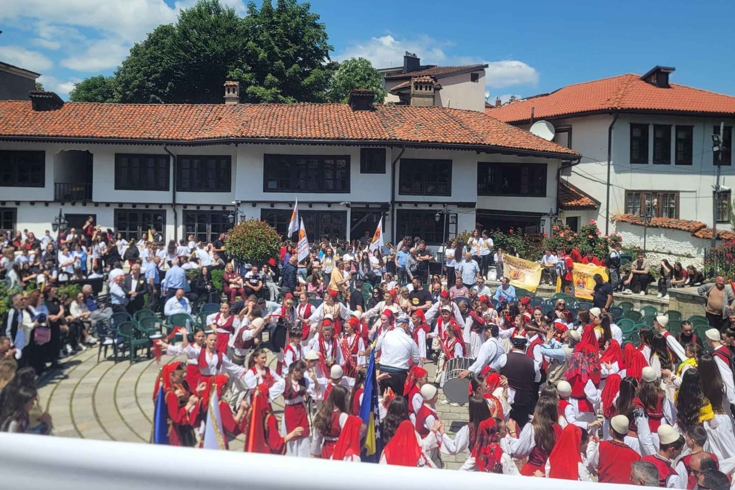 Tirana : excursion d'une journée à Prizren avec guide et prise en charge à l'hôtel