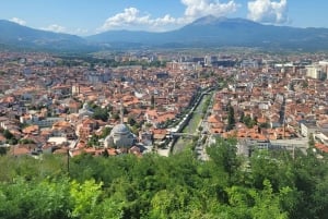 Tirana : excursion d'une journée à Prizren avec guide et prise en charge à l'hôtel