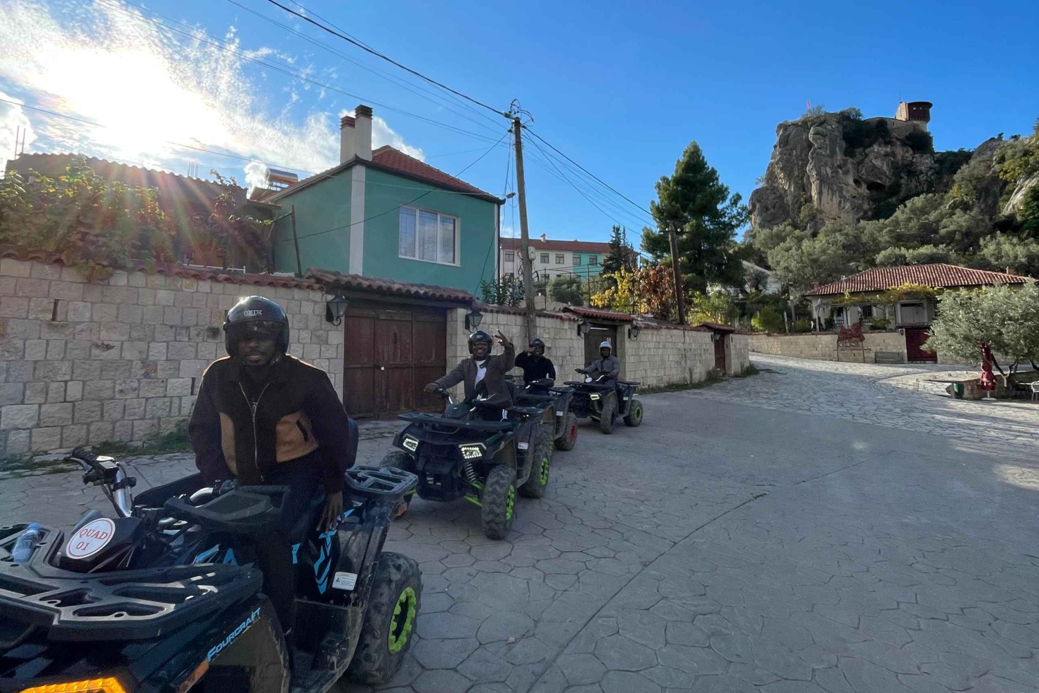 Tirana: ruta de senderismo, aventura en quad y almuerzo tradicional