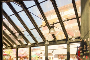 Tirana: maistele kaupungin yli 15 makua yksi puraisu kerrallaan