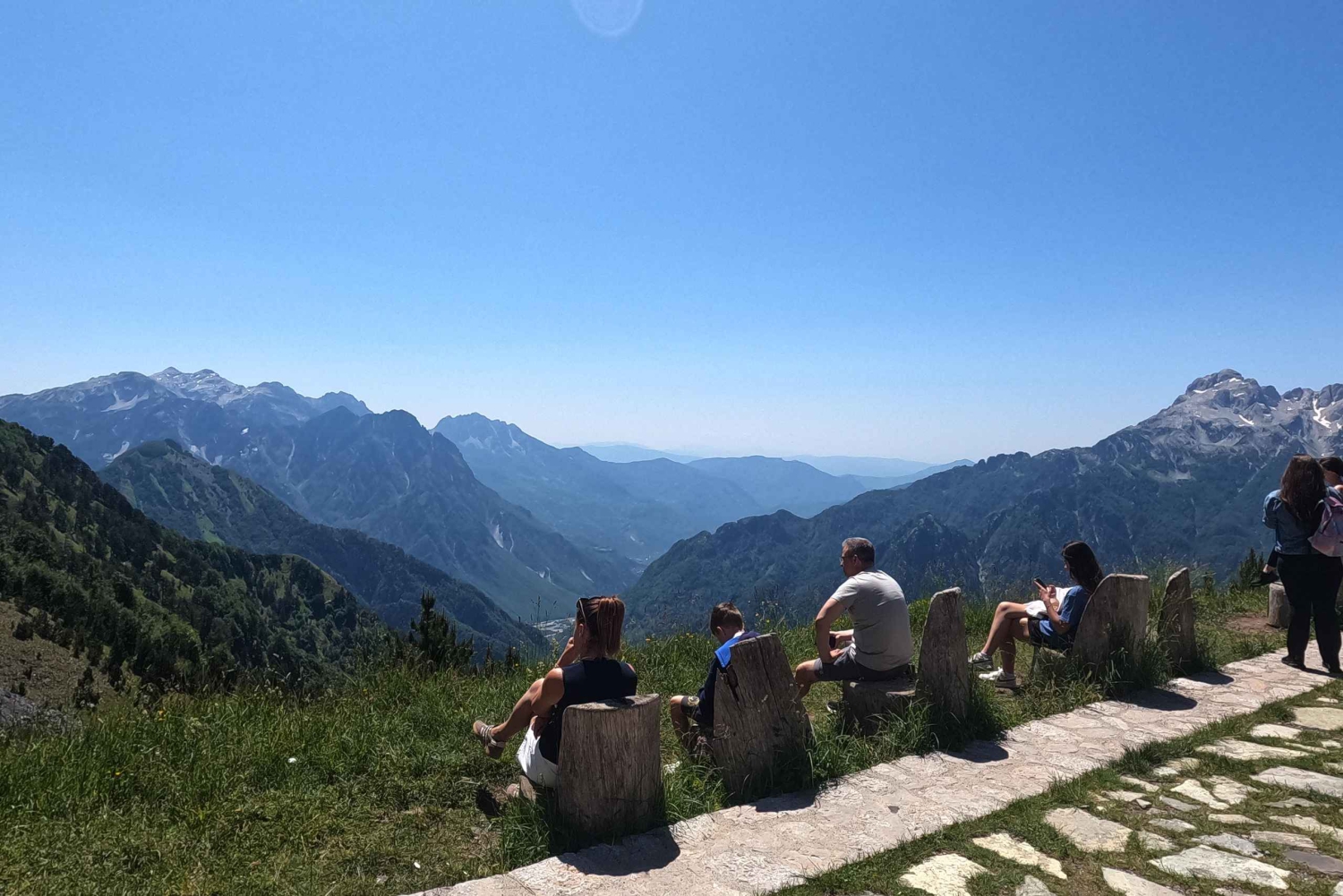 Tirana: Theth, Albanian Alpit ja Sininen silmä -yksityinen päiväretki