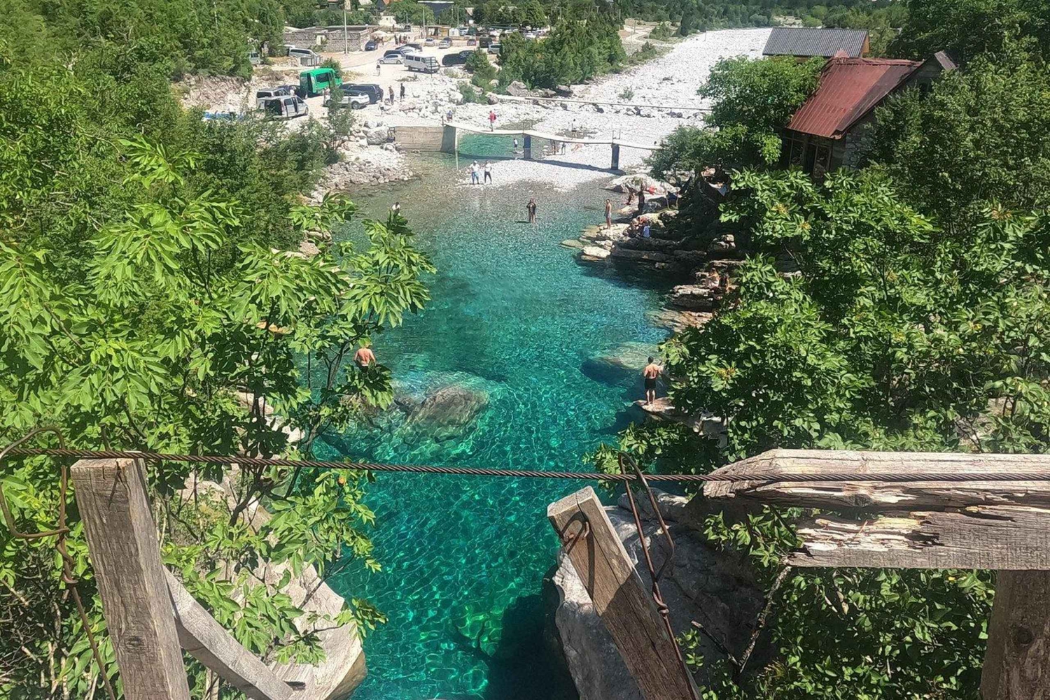 Tirana: Theth, Albanian Alpit ja Sininen silmä -yksityinen päiväretki