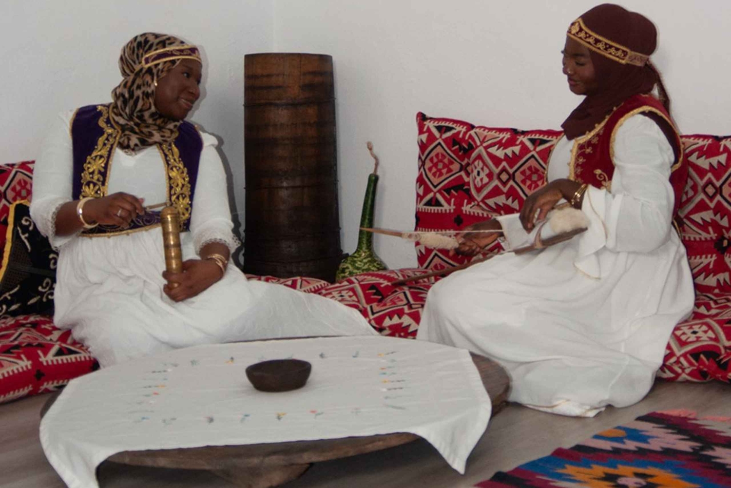 Tirana: Traditional Albanian Costume Photo Experience