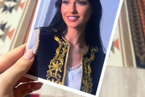 Tirana: Traditionel fotosession i albanske kostumer