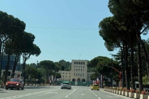 Tirana: passeio a pé por Tirana e pelo Museu Arqueológico Nacional