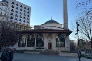 Tirana: Excursão a pé pelas atrações do centro histórico