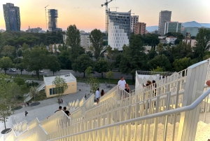 Tirana: Rundgang durch die Attraktionen des historischen Zentrums