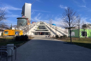 ティラナ：アリーナ・コンベタレ・スタジアムVIPスカイボックス付きウォーキングツアー