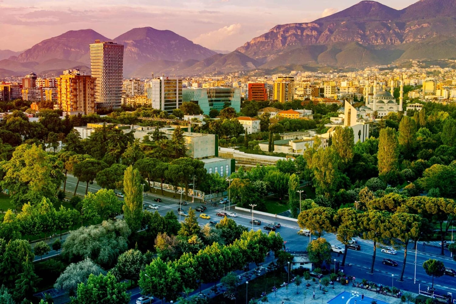 Wycieczka piesza po Tiranie