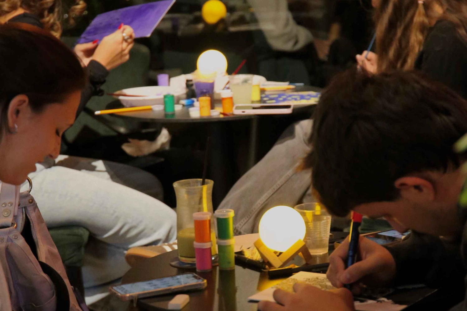 Tirane: Malekonkurranse med vin og premier