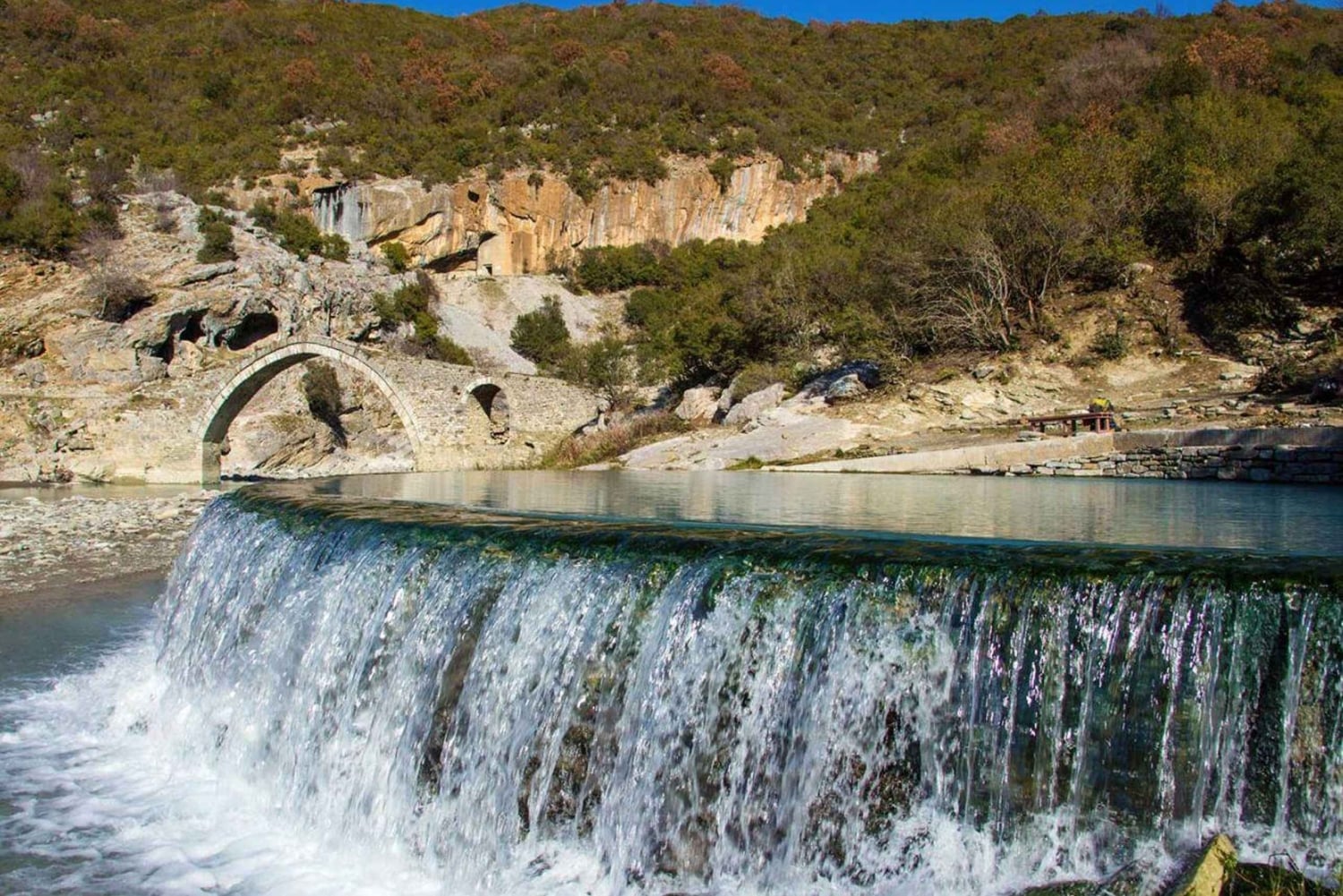 Tour e guia de turismo Përmet Bënjë