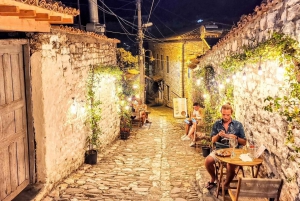 TOERIS IN BERAT
