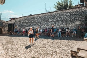 TOERIS IN BERAT