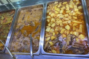 Refeição tradicional albanesa no Bukë Kripë e Zemer, Tirana