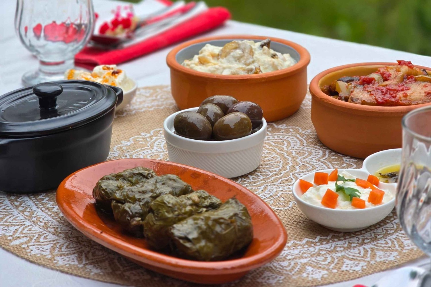 Traditional Food Tour,Dinner in a Local Garden(Eat as local)