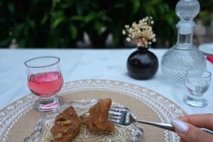 Traditional Food Tour,Dinner in a Local Garden(Eat as local)