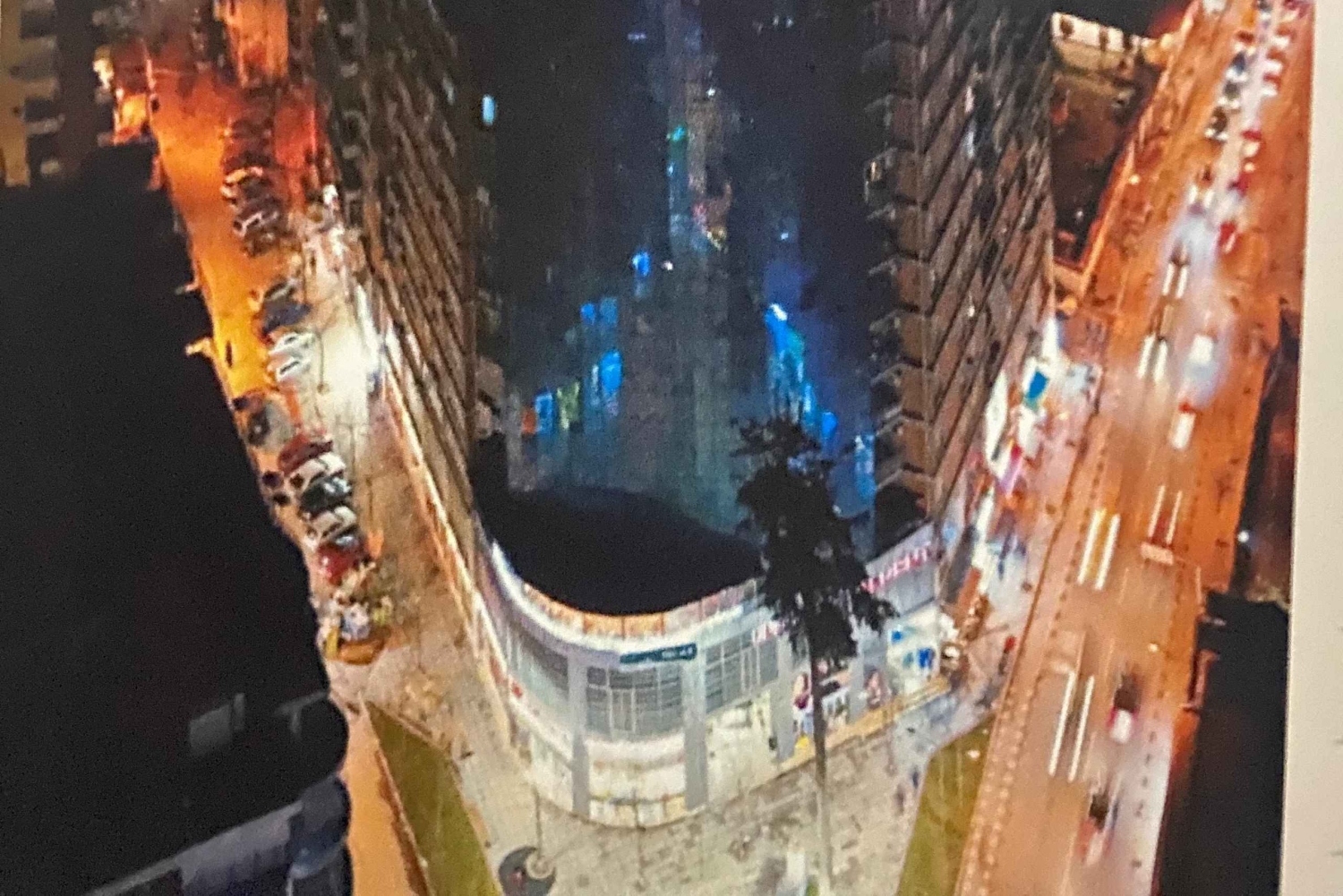 Тирана: между светом и тьмой